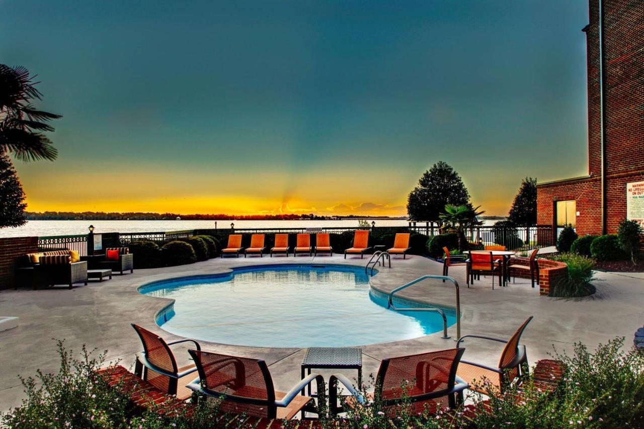 Courtyard By Marriott New Bern Hotel Exterior photo